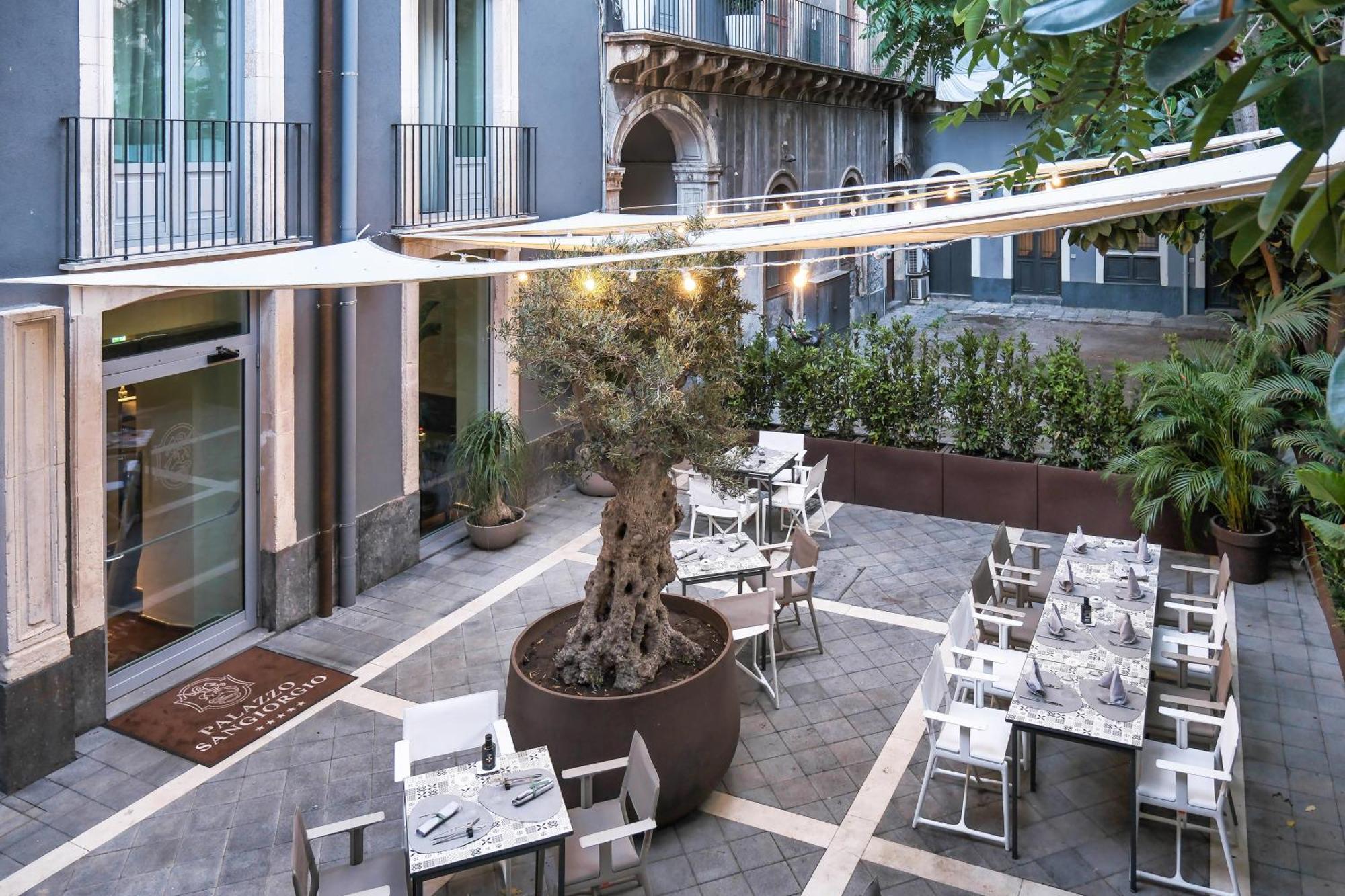 ホテル Palazzo Sangiorgio カターニア エクステリア 写真